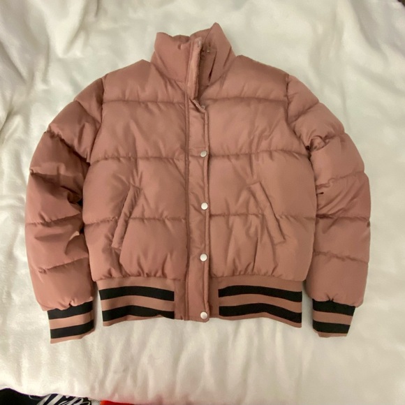 Fashion Nova Jackets & Blazers - Fashion Nova Pink Puffer Jacket Womens Medium Quilted Snap Front Ribbed Hem